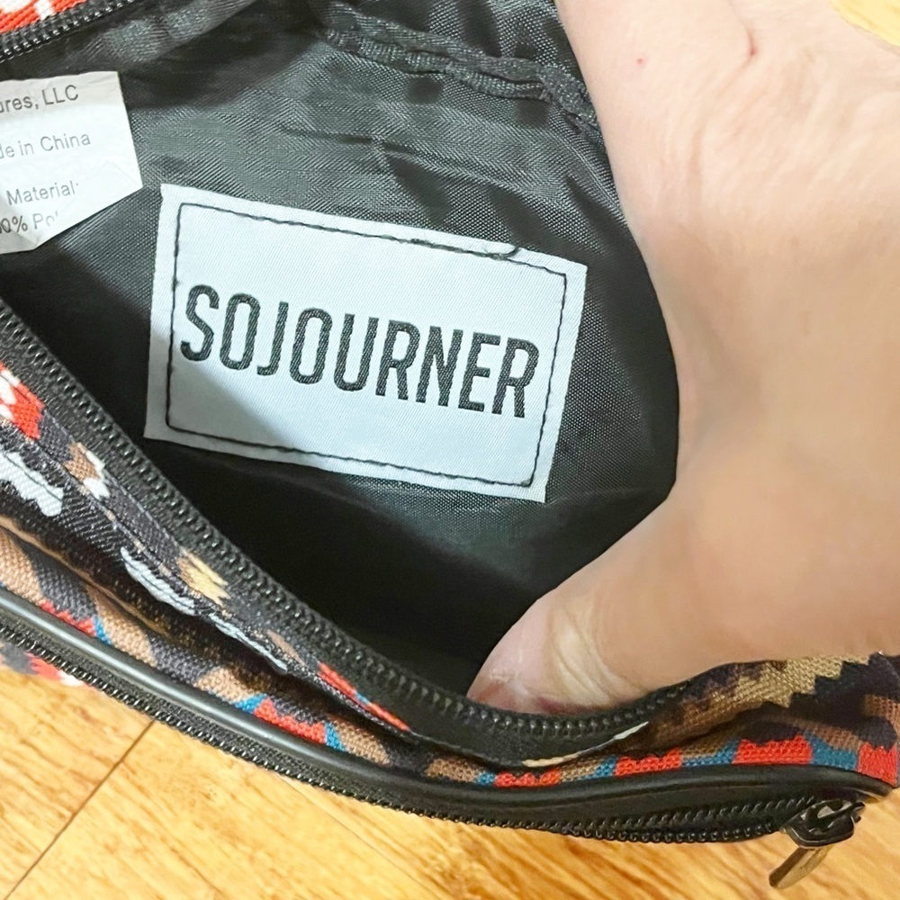 Like New! Sojourner Boho Tribal Aztec Red, Black, Blue, Brown Waist Pack OS - Picture 5 of 6